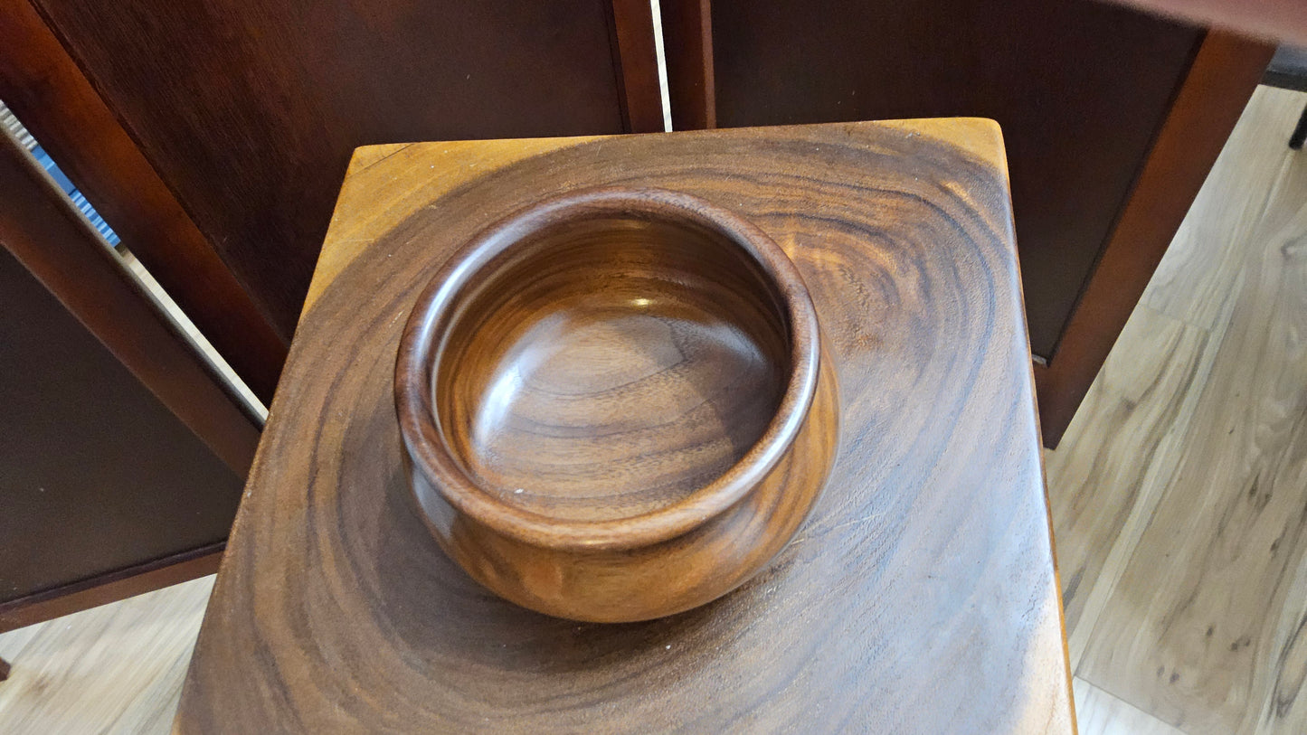 Walnut Hollow Form